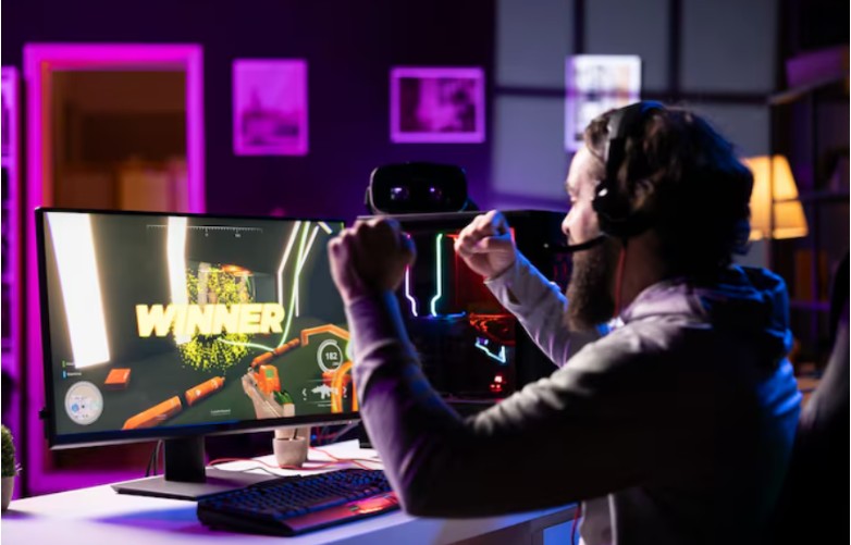 The Technical Framework Behind Online Games